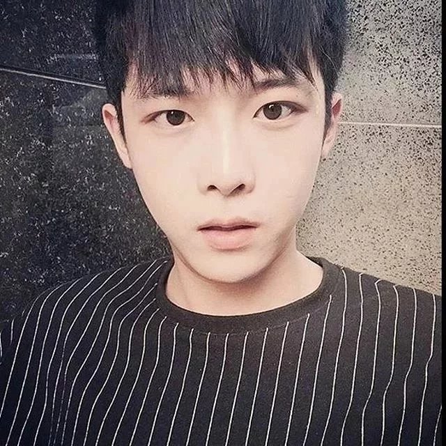 云辉洋文
