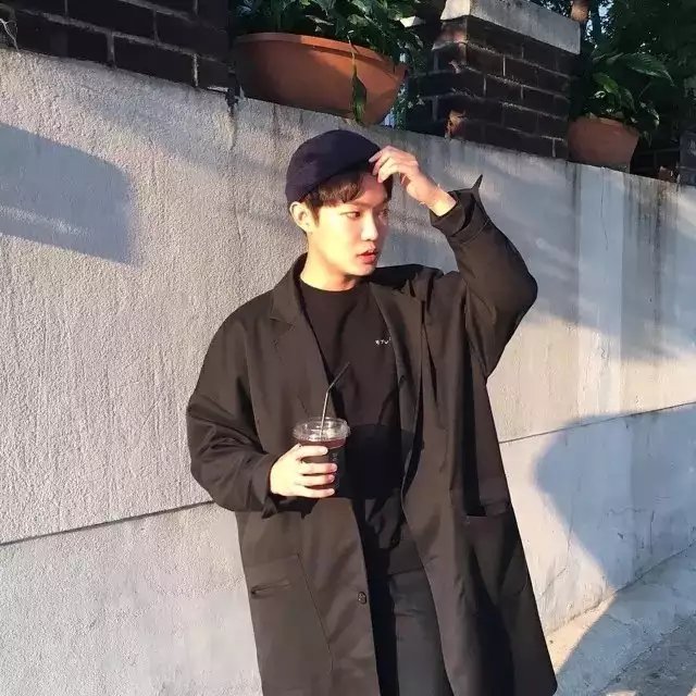 米良烁国