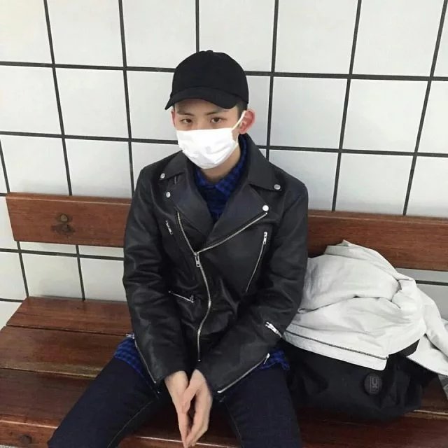 容雯艳朋