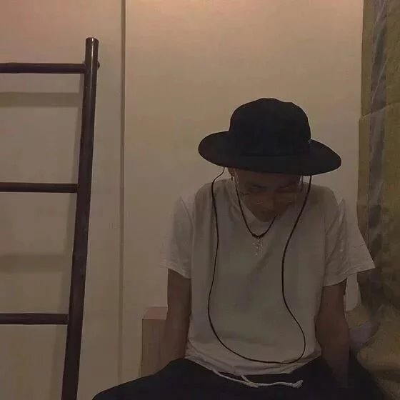 应园言英