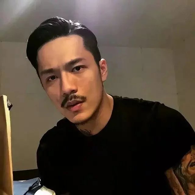 皇甫中旭涛